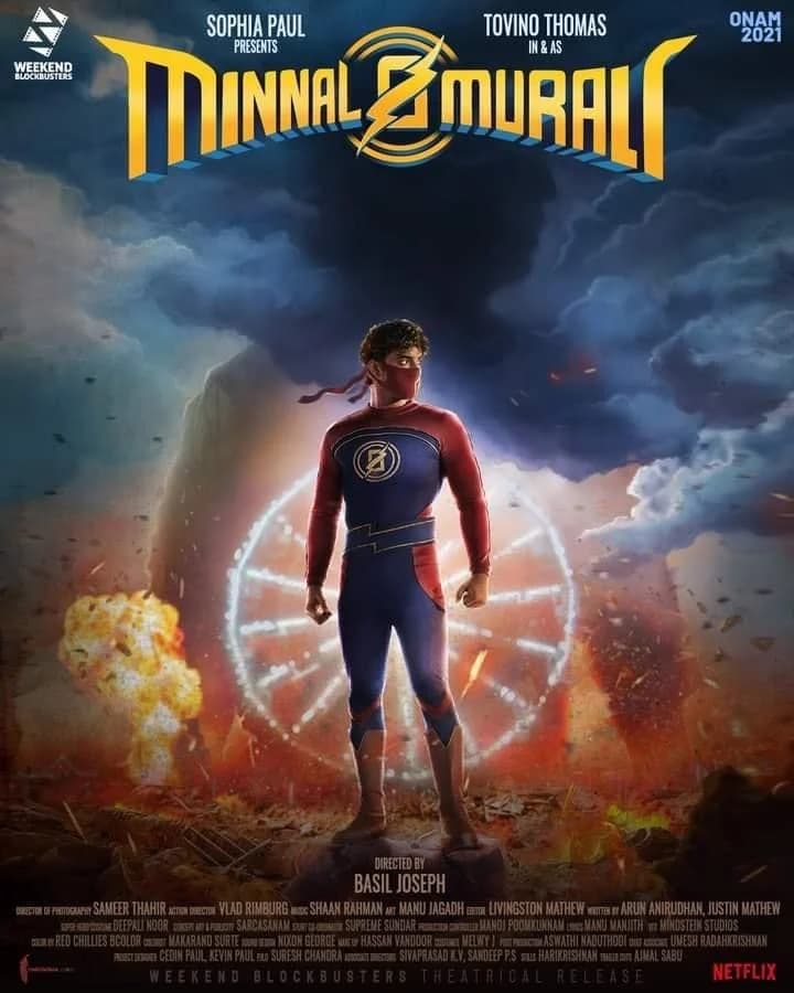 Poster of Minnal Murali (2021) Netflix WEB-DL {Hindi DD5.1}