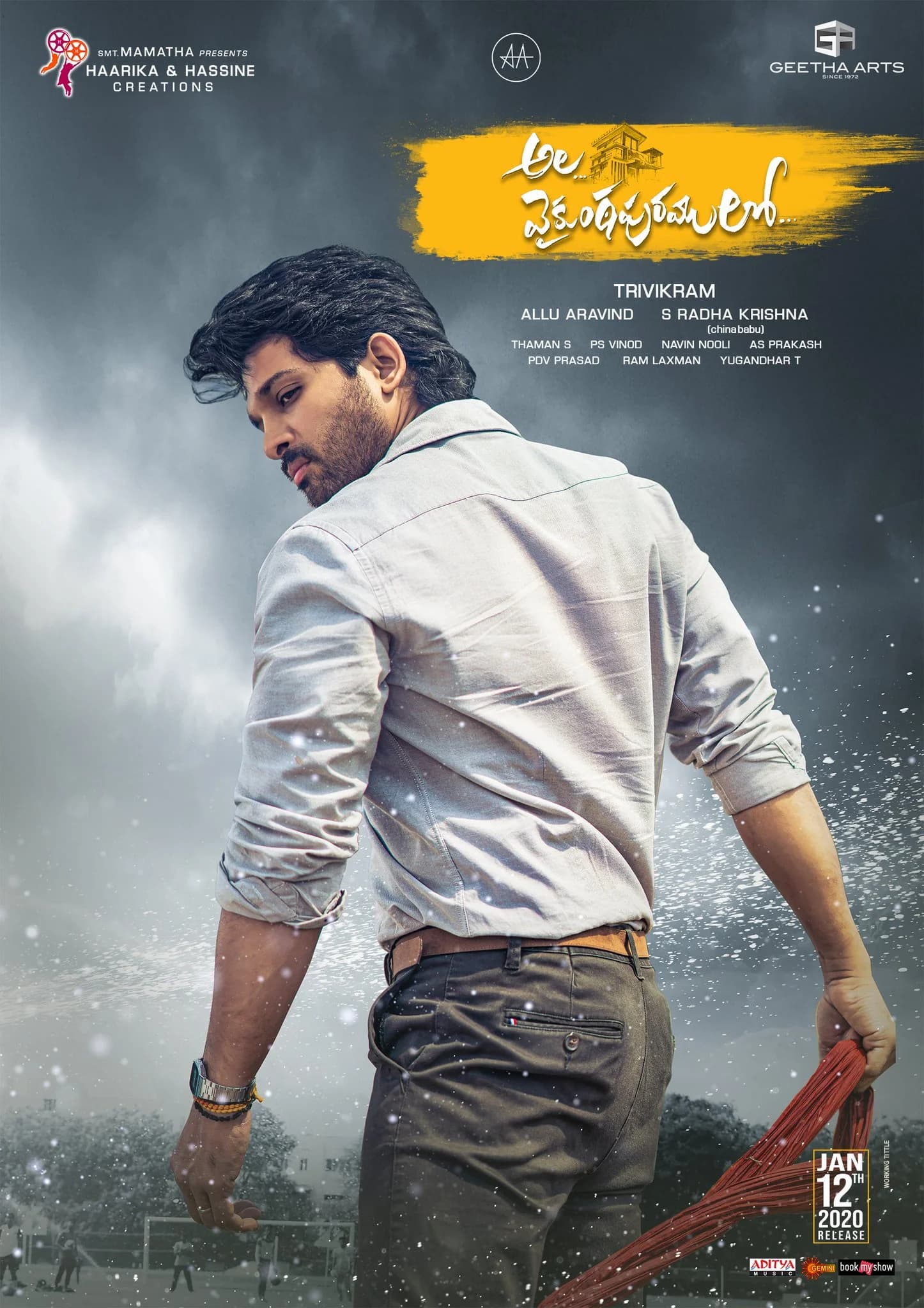 Poster of Ala Vaikunthapurramuloo (2020) WEB-DL (Hindi-DD5.1) AMZN UNCUT Full Movie